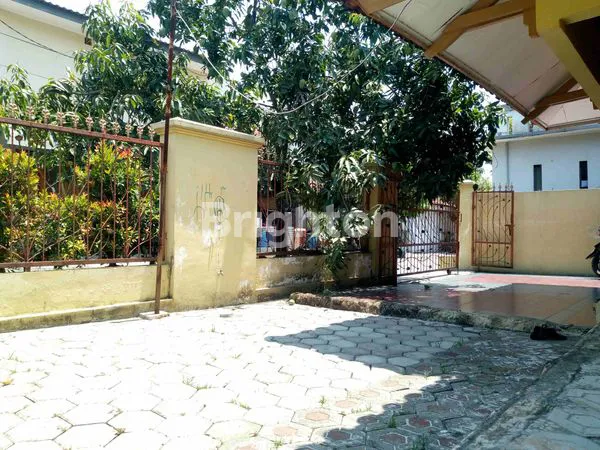 image RUMAH 1 LANTAI DI PERUMAHAN BUMI ASRI UJUNGBERUNG KOTA BANDUNG. LOKASI PERUMAHAN STRATEGIS DI SISI JALAN RAYA. (2)