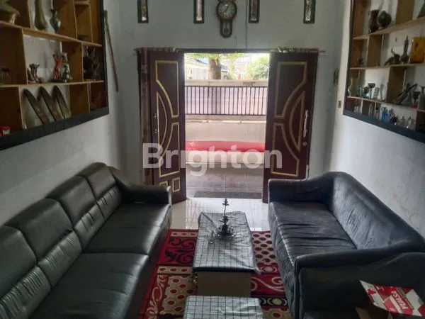 image RUMAH DI PINGGIR JALAN PESANTREN LEBAR 9 M KAB KEDIRI (6)