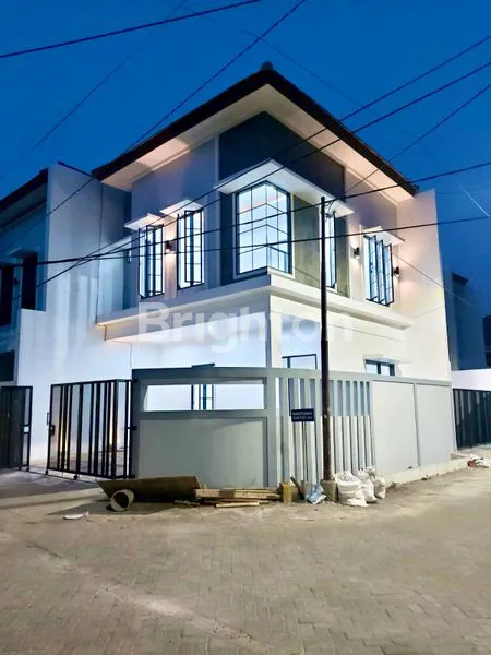 image RUNGKUT HARAPANNEW MINIMALIS AMERIKA BARU GREESS SISA 2UNIT DEKAT MERR  (1)