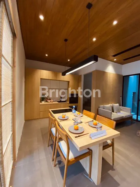 image KOMPLEK YUU AT CONTEMPO (2)