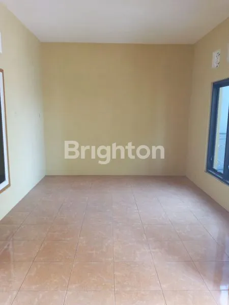 image RUMAH SEKALIGUS TOKO PINGGIR JALAN BESAR PAKISAJI (3)