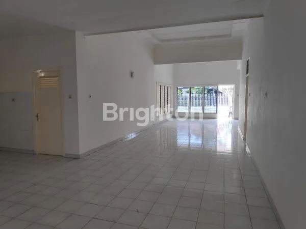 image RUMAH DI DAERAH GUNUNG GUNUNG COCOK UNTUK KANTOR ATAU PRAKTEK DOKTER (2)