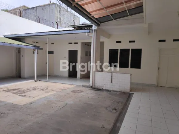 image RUMAH DI DAERAH GUNUNG GUNUNG COCOK UNTUK KANTOR ATAU PRAKTEK DOKTER (6)