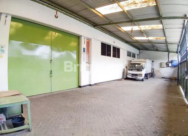 image GUDANG TENGAH KOTA SBY DEKAT TOL MAYJEND (1)