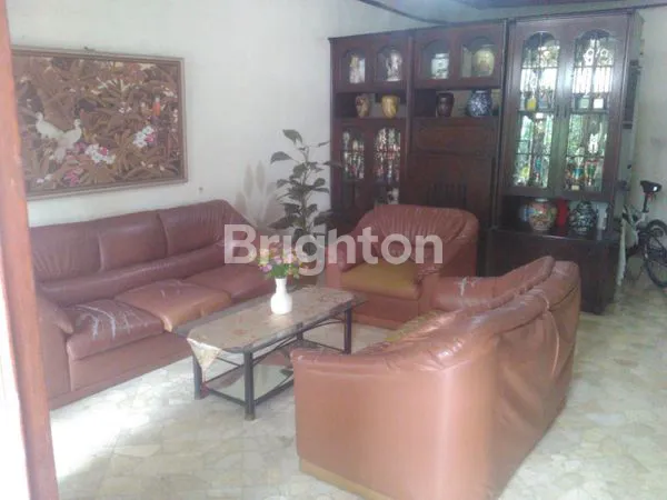 image RUMAH 2 LANTAI TEBET JAKARTA SELATAN (7)