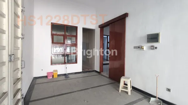 image RUMAH CANTIK DHARMAHUSADA INDAH DEKAT GALAXY MALL SIAP HUNI (3)
