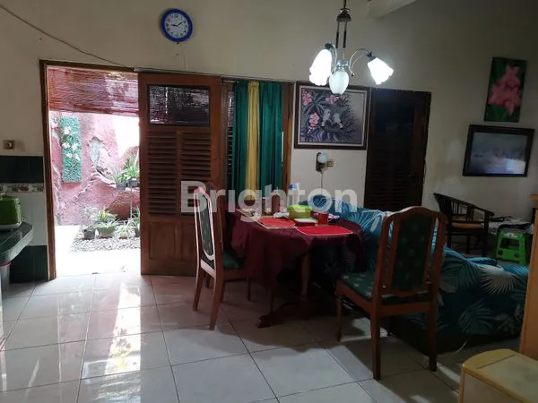 RUMAH DI GENUK DEKAT KAMPUS & RUMAH SAKIT