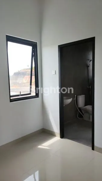 image RUMAH MEWAH DI GRAND CITY SIAP HUNI (3)