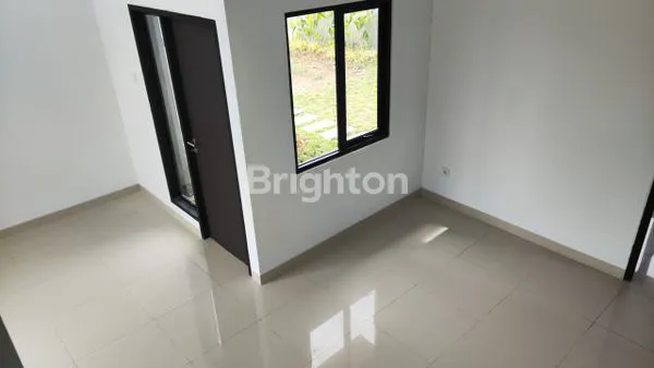 image RUMAH MEWAH DI GRAND CITY SIAP HUNI (5)