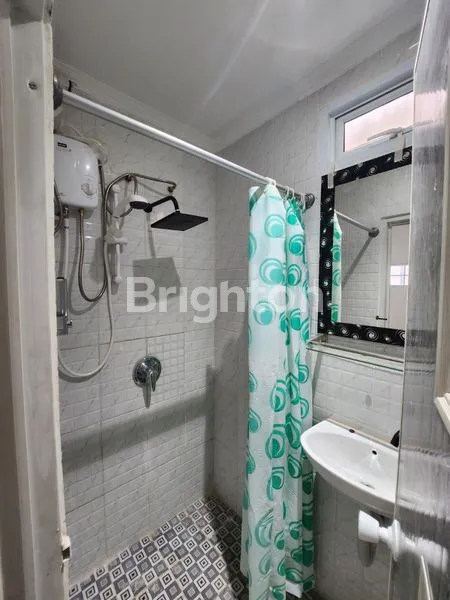 image RUMAH BARU GANDENG MUARA KARANG 3 LANTAI FULL FURNISHED JAKARTA UTARA (5)