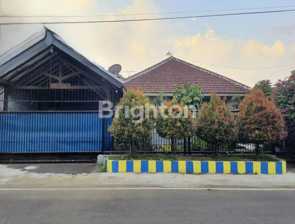 image RUMAH HOOK CANTIK DAN ASRI DI TENGAH KOTA MALANG (2)