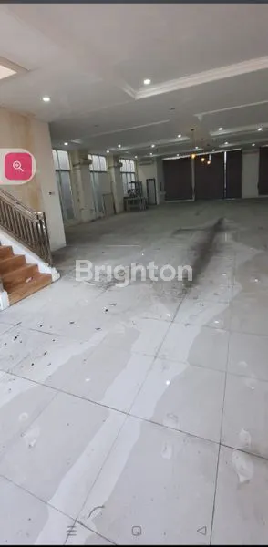 image RUMAH USAHA 3 LANTAI (4)