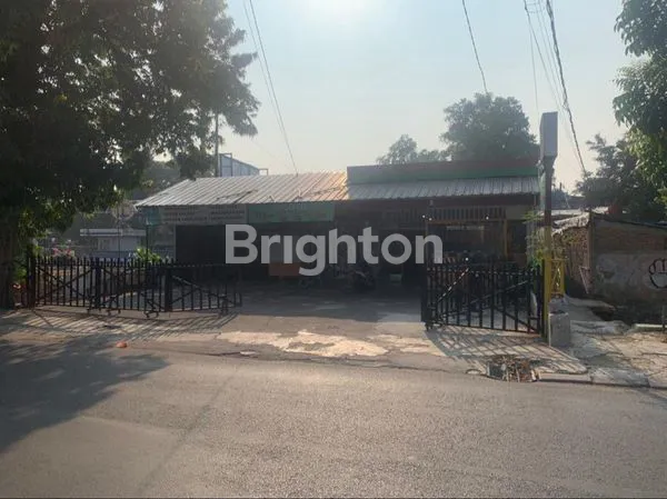 image RUMAH DAN 3 RUKO DI DEPAN JALAN RAYA JAGAKARSA (7)