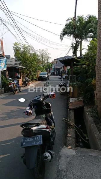image TANAH BONUS BANGUNAN MERUYA SELATAN JAKARTA BARAT UK. 50 X 14 M2 HADAP TIMUR DEKAT PERUMAHAN INTERCON (7)