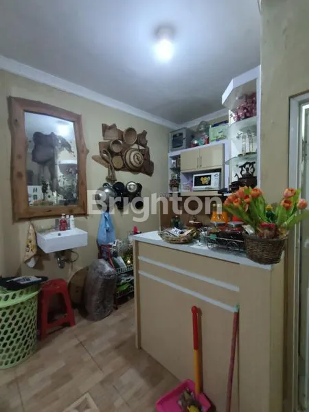 image RUMAH 1,5 LANTAI DI SOLO BARU DEKAT THE PARK SOLO ROW  2 MOBIL PADAT PENDUDUK (3)