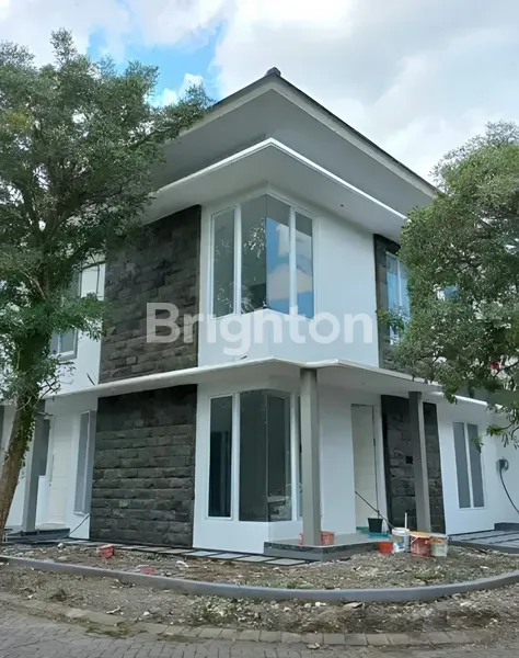 image RUMAH BARU BUKIT PALMA CITRALAND SURABAYA (8)