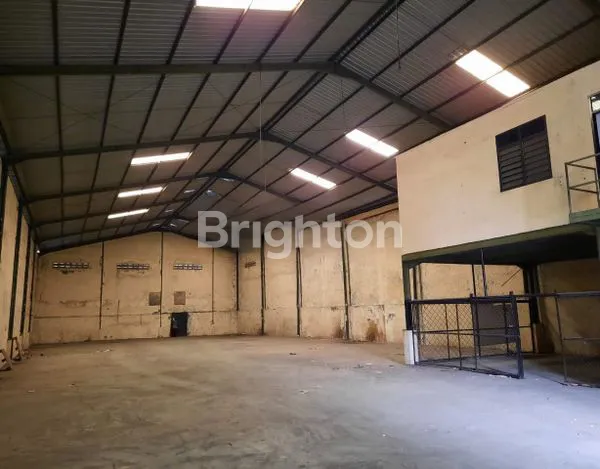 image GUDANG MANUKAN KULON (2)