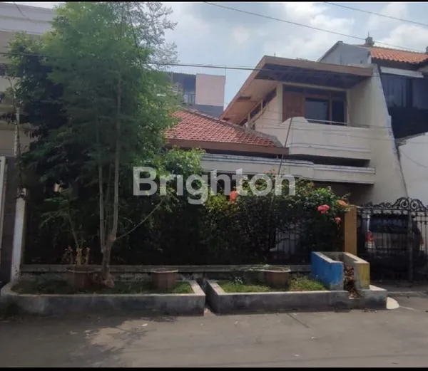 image RUMAH 1.5 LANTAI , SIAP HUNI, KERTAJAYA INDAH DEKAT GALAXY MALL (1)