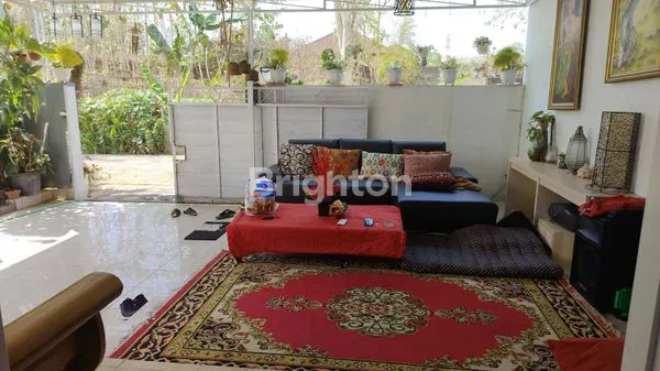 RUMAH ASRI DI UNGASAN