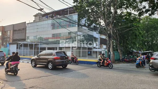 RUKO GREEN GARDEN JAKARTA BARAT