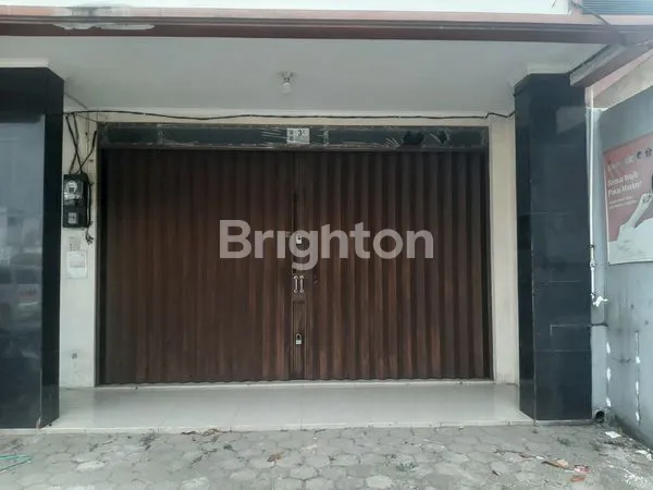 image RUKO 3 LANTAI SIAP HUNI DENGAN LOKASI STRATEGIS PINGGIR JALAN DEPOK (6)