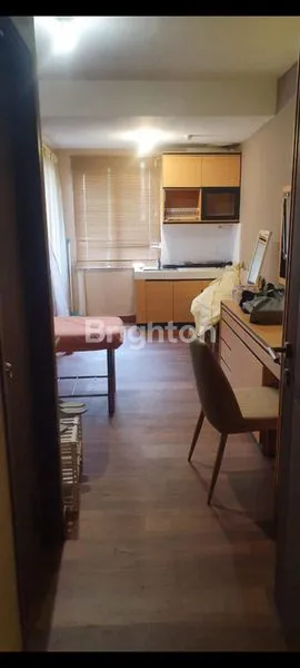 image SUDIRMAN SUITE APARTEMEN TIPE STUDIO PLUS FULL FURNISHED LENGKAP DENGAN AC SIAP HUNI GREAT CONDITION (5)