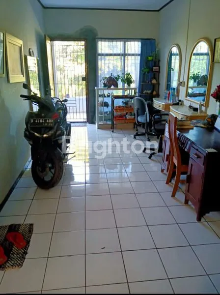 image RUMAH HITUNG TANAH CIHANJUANG DEKAT THE PEAK, LEMBANG PARK & ZOO (6)