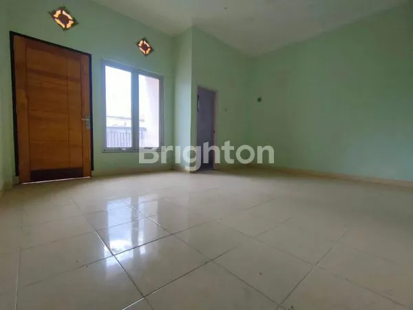 image TOWNHOUSE DI SUKABANGUN (2)