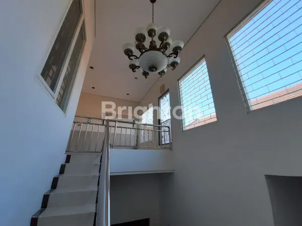 image RUMAH RANGKAH MEWAH MURAH SURABAYA (5)
