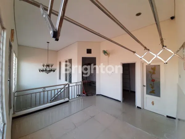 image RUMAH RANGKAH MEWAH MURAH SURABAYA (8)