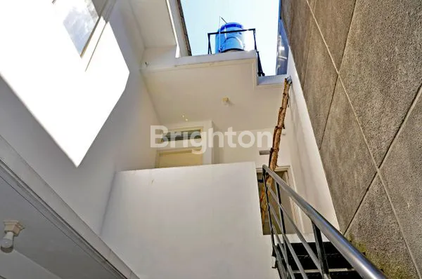 image RUMAH SIAP HUNI GAYUNG SARI BARAT (2)