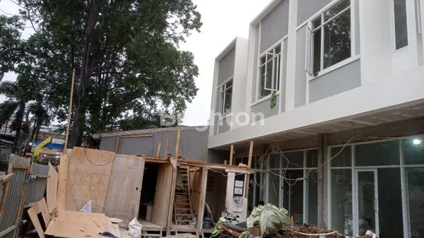 image RUKO BARU DI VILLA REGENCY 1, 2 LANTAI (3)