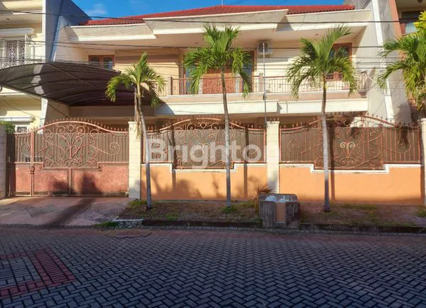 image RUMAH 2 LANTAI SIAP HUNI ARAYA DEKAT PURI GALAXY RAYA MERR KLAMPIS KERTAJAYA INDAH (1)