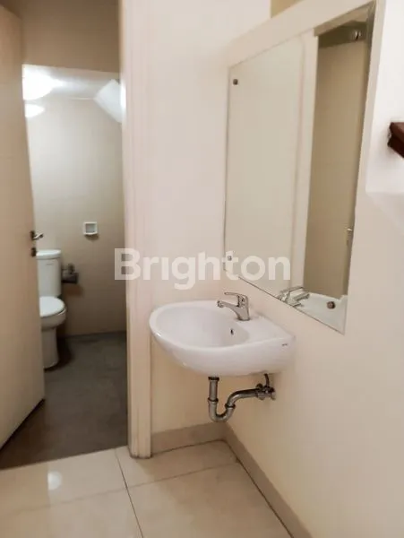 image DIJUAL APARTEMEN LUXURY TAMAN ANGGREK (4)