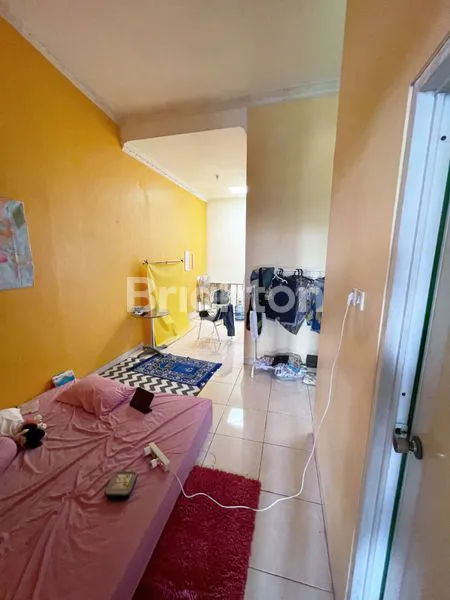 image MURAH. DISEWKAN CEPAT, RUKO SIAP HUNI TANPA RENOV, DI PERUMAHAN GRAHA TIRTA . DEKAT  BRIGJEN KATAMSO , DELTASARI WARU. (3)