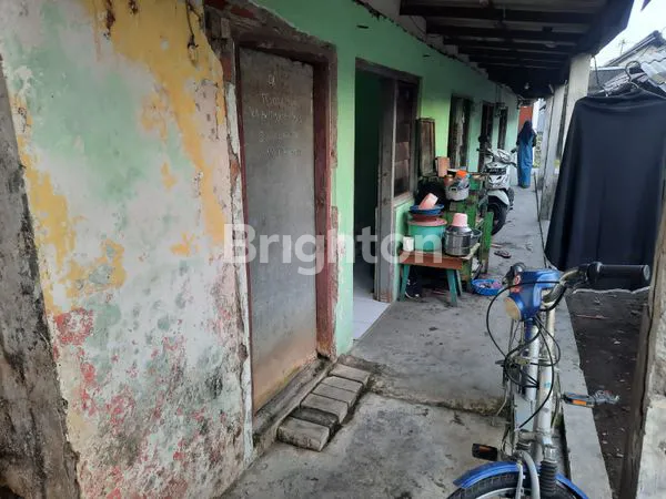 image RUMAH KOST MURAH SUDAH ADA PENGHUNI HITUNG TANAH DI GELURAN TAMAN SIDOARJO COCOK UNTUK INVESTASI (2)