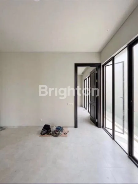 image HUNIAN NEW GRESS LUXURY DI MANYAR TIRTOASRI SBY TIMUR (4)