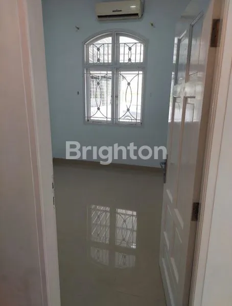 image B.U - GAS FULL..NEGO LANGSUNG JADI. RUMAH BARU SELESAI RENOVASI 1 TINGKAT..VENTILASI UDARA/ MATAHARI ..JUST TAKE KOPER DONE..TUNGGU APALAGI (5)