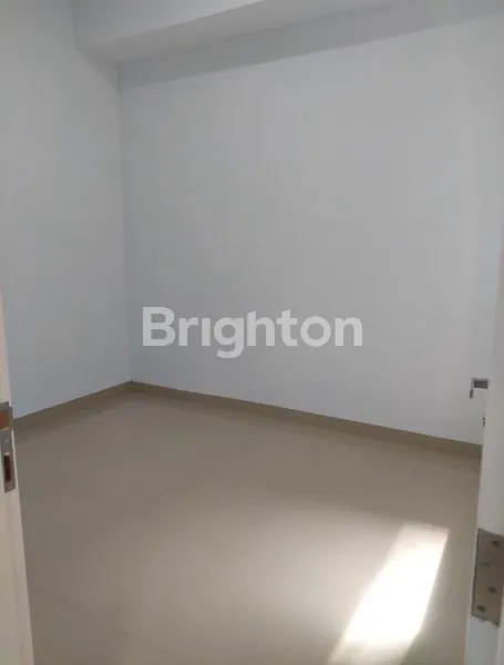 image B.U - GAS FULL..NEGO LANGSUNG JADI. RUMAH BARU SELESAI RENOVASI 1 TINGKAT..VENTILASI UDARA/ MATAHARI ..JUST TAKE KOPER DONE..TUNGGU APALAGI (6)