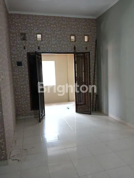 image RUMAH DEKAT EXIT TOL DEKAT DENGAN EDUTORIUM UMS ONE GATE KAWASAN PERUMAHAN (4)