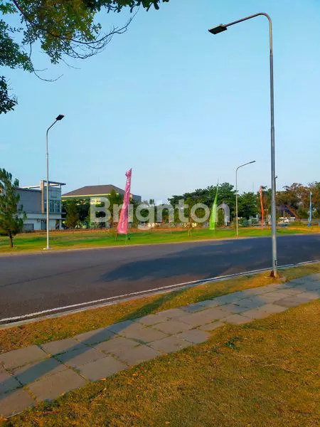 image TANAH UNTUK USAHA AREA KOMERSIAL DEPAN KAHURIPAN PARK (3)