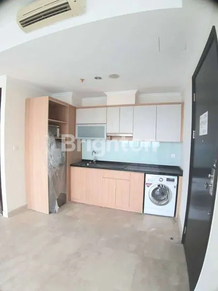 image RUMAH MEGAH 2 LANTAI KAMAR BANYAK LOKASI STRATEGIS CIDENG, JAKARTA PUSAT (8)