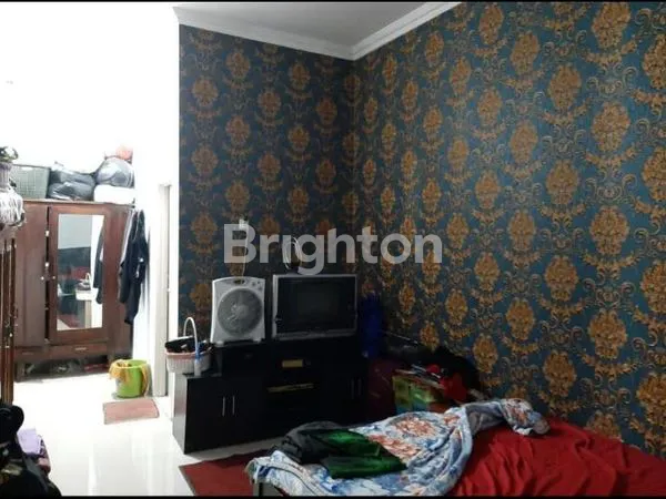 image RUMAH DUA LANTAI SIAP HUNI NYAMAN DAN STRATEGIS DIDEPOK DUA TENGAH (5)