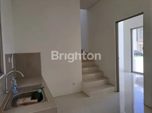 image GREEENLAND GARBERA MENGANTI - RUMAH BARU GRESS SIAP HUNI GRESIK (4)