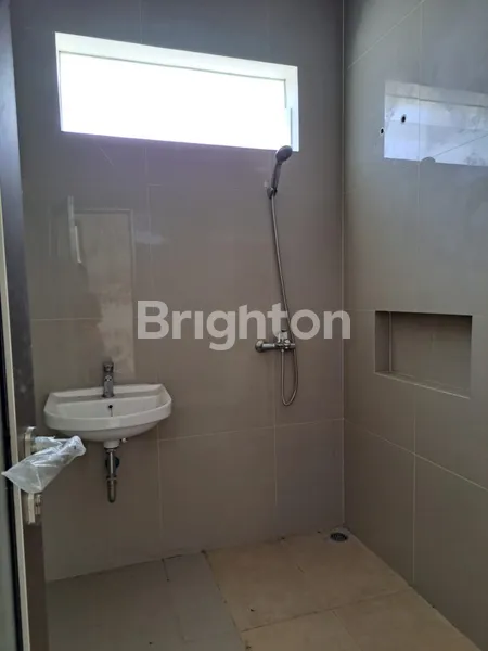 image GREEENLAND GARBERA MENGANTI - RUMAH BARU GRESS SIAP HUNI GRESIK (6)