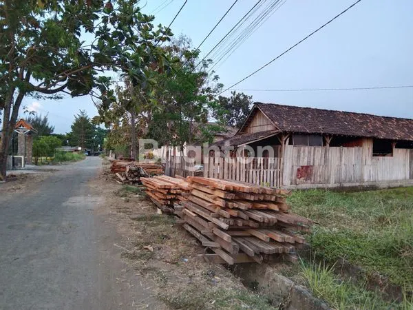 TANAH KAVLING SELANGKAH PASAR GODEAN