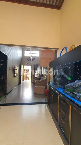 image RUMAH TERAWAT  1 LT FULL RENOVASI SELANGKAH KE ALUN ALUN KOTA BATU (5)