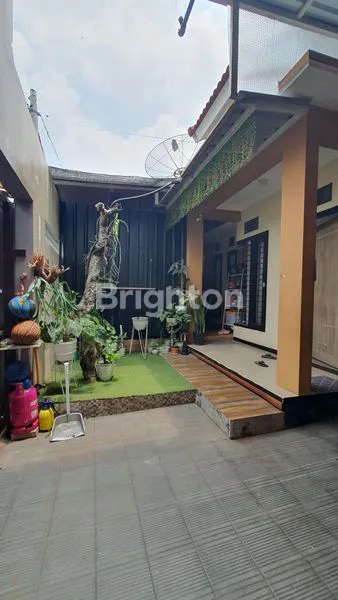 image RUMAH TERAWAT  1 LT FULL RENOVASI SELANGKAH KE ALUN ALUN KOTA BATU (1)