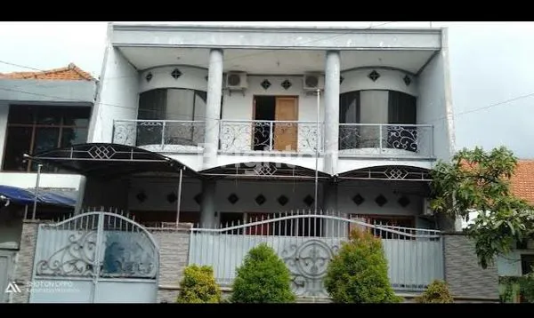 image RUMAH 2 LANTAI DAERAH JEMURSARI DEKAT JEMUR ANDAYANI KENDANG SARI PETRA TOLL CITO (1)