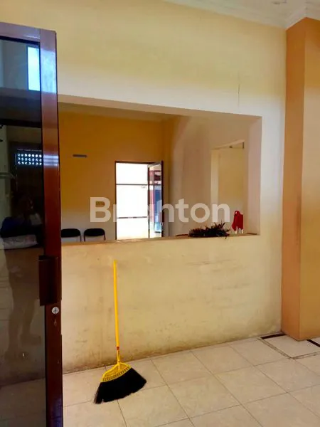 image RUKO LEBAR 9,5 METER PARKIRAN LUAS DI PESANTREN KOTA KEDIRI (4)